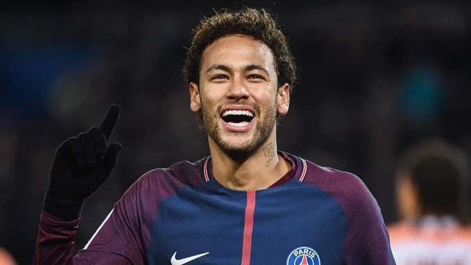 Ünlü futbolcu Neymar’a 2 yıl hapis istemi