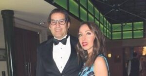 17 yıllık evlilik Mikonos’taki çılgın parti nedeniyle bitti holdinglerden eski eşinin ismini sildirdi