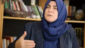 AKP kurucularından Fatma Bostan Ünsal: Ekonomik kriz var çünkü basın özgür değil