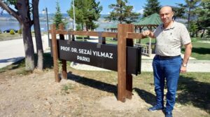 AKP’li belediye başkanı, ameliyatını yapan doktorun ismini parka verdi