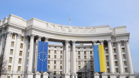 Anadolu Efes ve Denizbank’a da yaptırım istediler