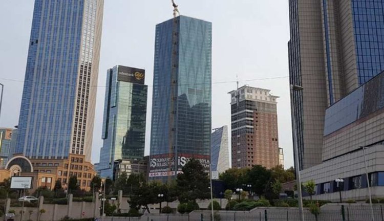 İstanbul Tower 205’teki 260 ofis icradan satılık!
