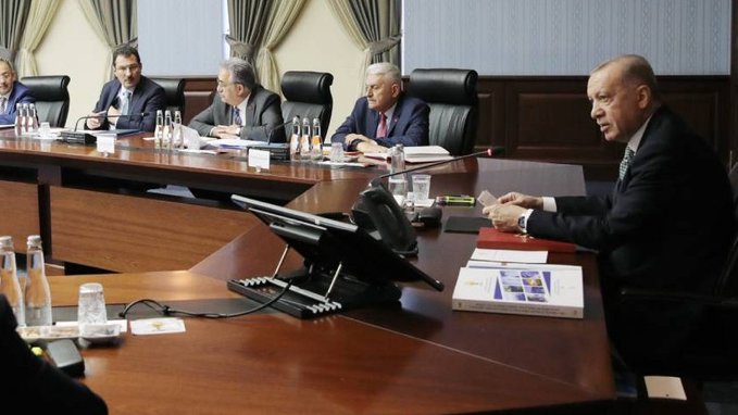 Erdoğan’dan ‘seçim’ talimatı: “Yıpranmış isimler listede olmamalı”