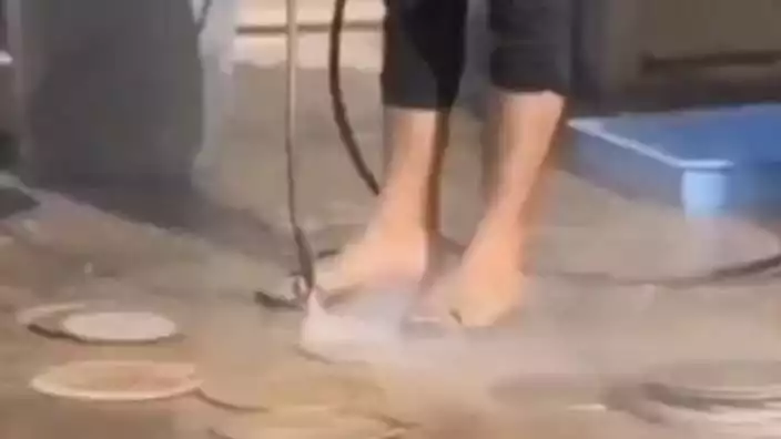 Ünlü pizza zincirinde kötü görüntüler