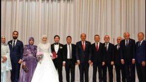 Devletin Sanatçıları Fuat Oktay’ın Oğlunun Düğününde Zorla Görevlendirildi İddiası