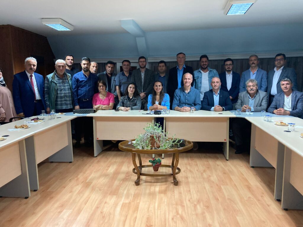 DEVA Partisi’nden Artvin Vakfı Ziyareti