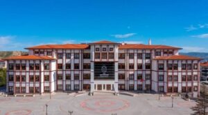 11 ayda 1.1 milyar TL’lik konak