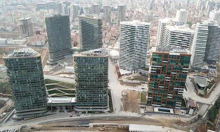 Fikirtepe’de müteahhitlerden daire satın alanlar mağdur oldu!