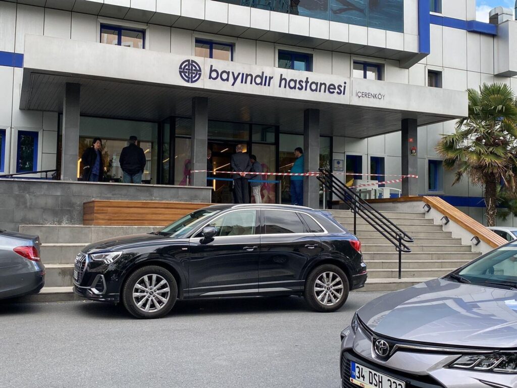Ataşehir’deki Özel Bayındır Hastanesi’nde yaşlı hastaya eziyet etmişlerdi! Tutuklular için flaş karar
