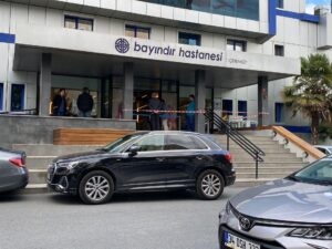 Ataşehir’deki Özel Bayındır Hastanesi’nde yaşlı hastaya eziyet etmişlerdi! Tutuklular için flaş karar