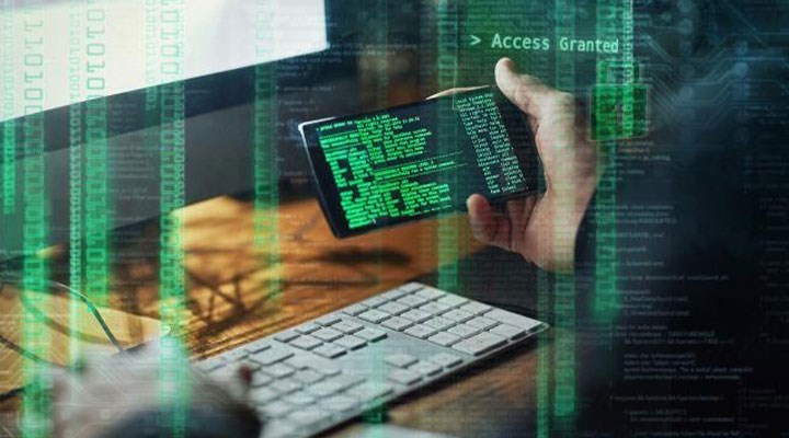 Bir yılda 30 bin yazılımcı yurt dışına gitti