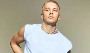 Ünlü şarkıcı Edis’e büyük şok!