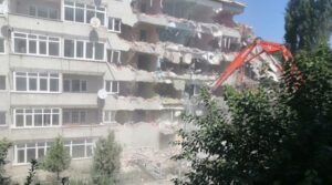 Tozkoparan’ı da yandaş inşa edecek!