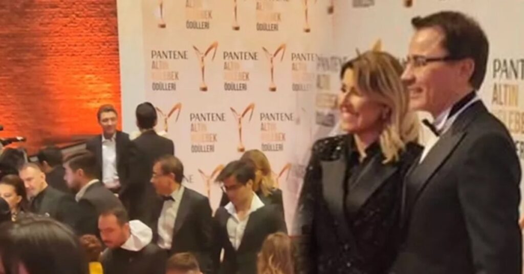 Ender Saraç, ödül törenine Aygül Aydın ile katılınca eşi hakaretler savurmuştu! Benan Saraç’tan şikayetçi oldu