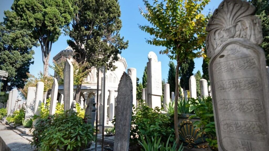 Borçlunun yükü mezarda da devam ediyor: Artık mezar yerleri de hacizli