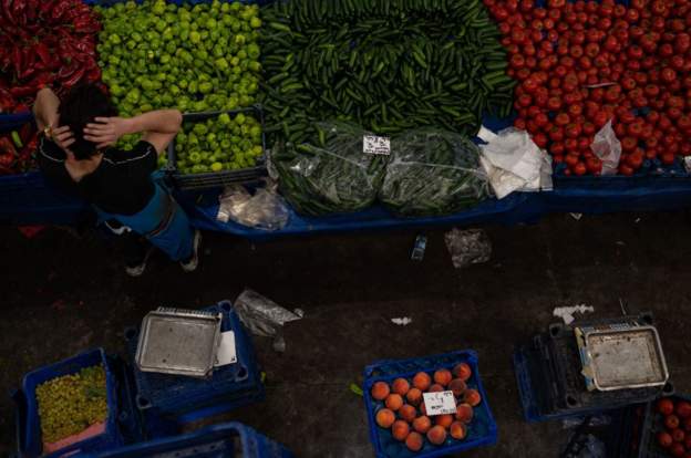 Türk İş: Ocak 2023’te yoksulluk sınırı 28 bin 875 TL; açlık sınırı 8 bin 864 TL