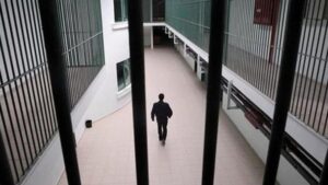 Bakanlıktan hasta ve yaşlı hükümlüler için yeni genelge! Cezaların hafifletilmesi, kaldırılması…