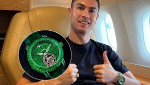 Cristiano Ronaldo’ya servet değerinde saat hediyesi