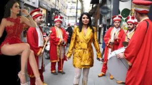 Ebru Polat: Tayland’daki de çocuk değil mi?