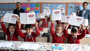 MEB iş takvimiyle duyurdu: Yarıyıl tatili (15 tatil) ne zaman, hangi gün başlayacak? Okullar ne zaman kapanacak?