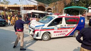 Pakistan’da camiye bombalı saldırı: 28 ölü