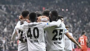 SON DAKİKA: Süper Lig | Beşiktaş 3-0 Alanyaspor (Maç sonucu)