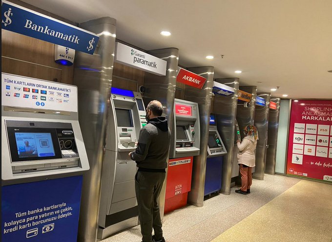 Deprem bağış hesaplarına yapılan para transferlerinden ücret alınmayacak