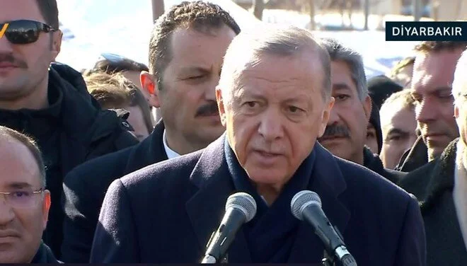 Erdoğan: Üniversitelerimizi yaz aylarına kadar tatil ediyoruz, uzaktan eğitime geçiyoruz