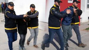 Adana’da depremzedelerin malzemesini çalan 32 hırsız tutuklandı