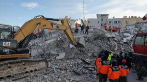 Adıyaman’da yıkılan Isias oteline ilişkin 4 kişi gözaltına alındı