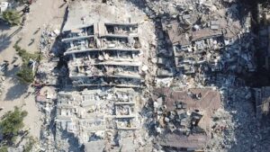 Ceza hukukçusu Prof. Dr. Adem Sözüer: Depremdeki kayıplardan bakanlar da sorumlu