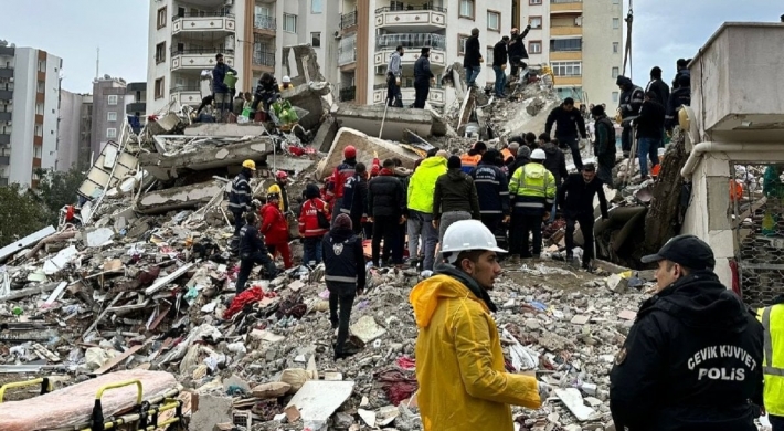 Malatya’da yeni yapılan konutlar böyle çöktü