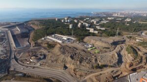 Hatay Büyükşehir Belediye Başkanı Savaş, kenti talan eden Tosyalı ailesine isyan etti