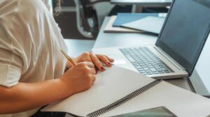 İşçinin bilgisayarını izinsiz inceleyen patrona şok! Mahkeme tazminatsız kovulan işçiyi haklı buldu