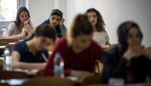 Üniversite sınavı (YKS) başvuruları ne zaman? Gözler 2023 ÖSYM YKS başvuru tarihlerinde