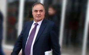 Kanun hiçe sayıldı eski bürokratın milyon dolarlık şirket alımına izin verildi. Milyon dolarlık bürokrat