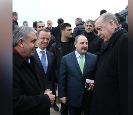 İnsanlar enkaz altındayken yandaşa 1.2 milyar TL’lik ihale verilmiş!