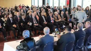 AKP Samsun’da neler oluyor… Soylu vekilliği istemedi adaylar salonu boş bıraktı