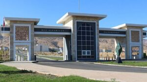 Muş Üniversitesi Rektörü şoförünü üniversiteye sekreter yaptı