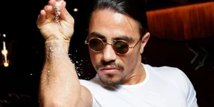 Eski çalışanları Nusret’i bombaladı! İş yeri testesteron kokuyor, kadınları dekolte giymeye zorluyor diyerek dava açtılar