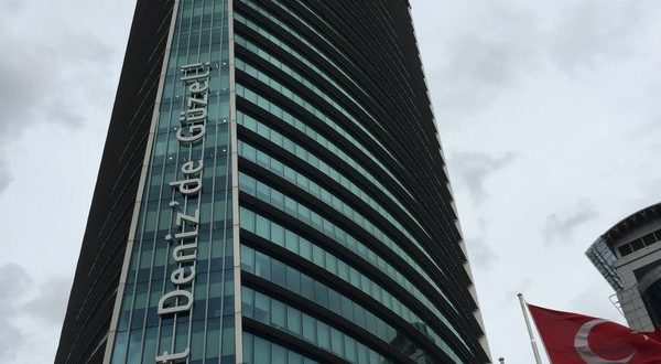 Denizbank çalışanı önce mobbing’e uğradı, sonrasında işten çıkarıldı