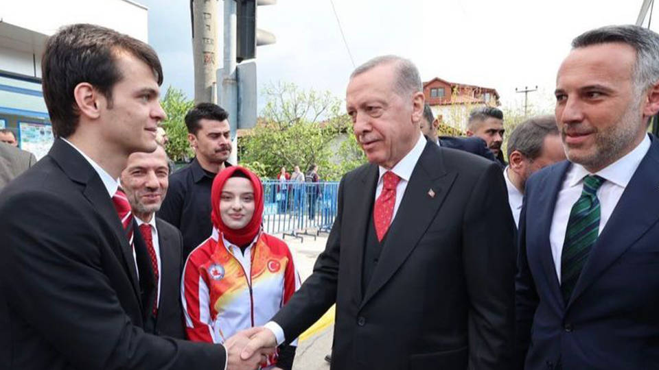 Lüks içinde yaşayan, mezhepçi ve İslamcı AKP’nin sporcusu: Necmettin Erbakan Akyüz