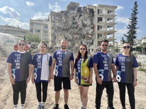 Uludağ Elektrik Koşu Takımı’ndan TEV’e destek