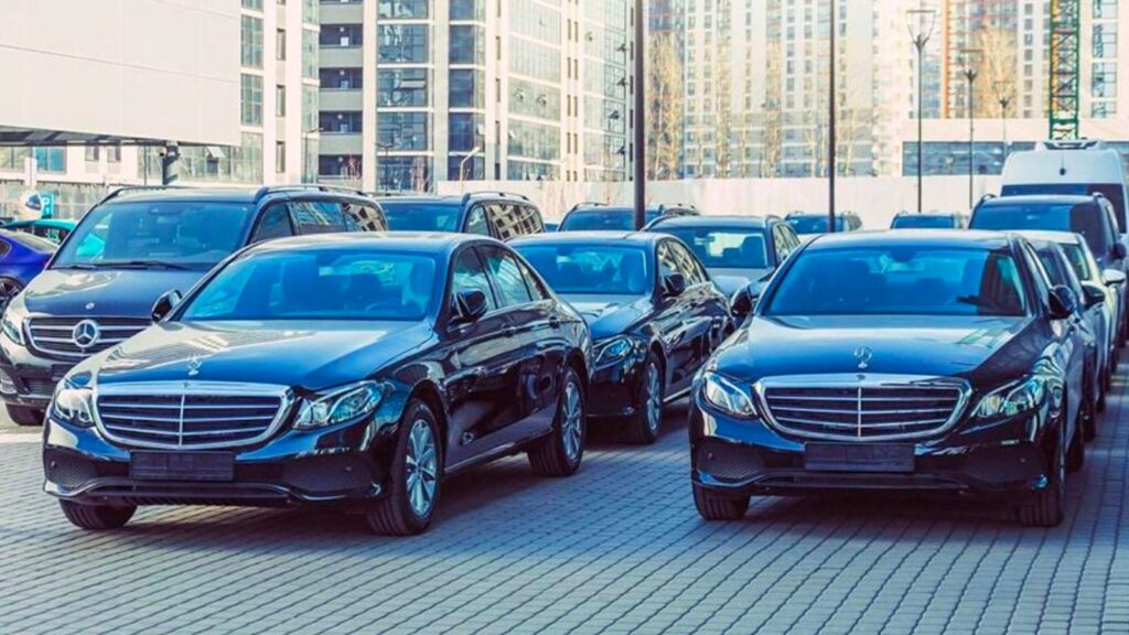 Bursa Büyükşehir Belediye Başkanı Alinur Aktaş’ın Makam Aracı Sevdası