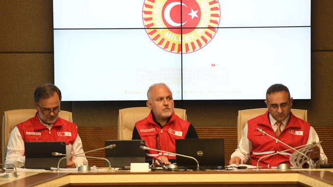 Saltanat kuruyorlar: Emekli olan yöneticiler Kızılay’da çalışmaya devam edebilecek