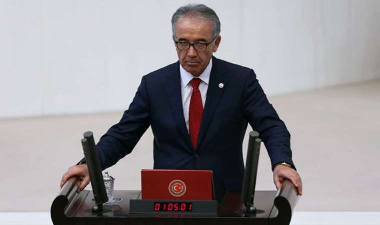 İYİ Parti’nin kurucularından Ahat Andican istifa etti