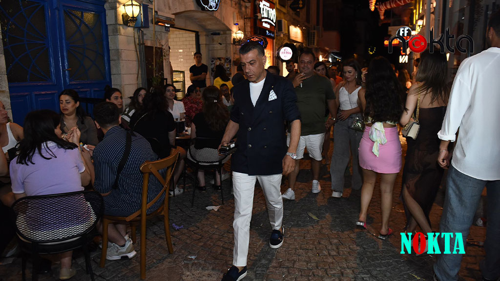 Ünlü İş İnsanı Yunus Deniz, uzun zaman sonra Alaçatı gecelerinde