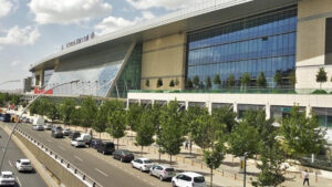 Limak Kolin ve Cengiz İnşaat’ın işlettiği 30 milyon yolcu garantisi verilen Ankara YHT, 10 milyon yolcuyu tutturamıyor