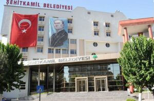 İmar Müdürü’nün altınları belediyeyi karıştırdı‘ Çalındı’ dediği altınlar müdürün evinde çıktı