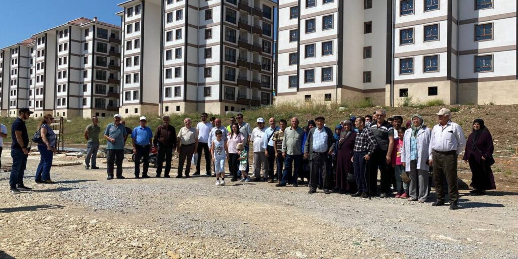TOKİ Evleri 6 Yıldır Teslim Edilmedi… Vatandaş Tepkili: Seçimden Önce Verilen Sözler Tutulmadı